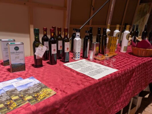 Auswahl an Bio-Olivenölen von Soler Romero und weiteren Produzenten auf der KeKuKa 2025
